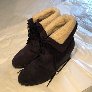 Brand New Nautica Women’s lace-up boot wedge